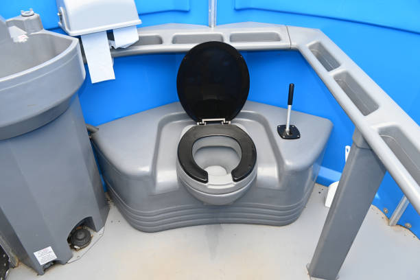 Best Portable restroom trailer rental  in Lake Stickney, WA